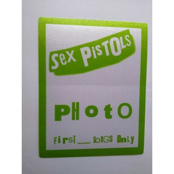 Sex Pistols Punk Rock Music Backstage Pass Original 1996 Reunion Concert Green - Picture 6 of 7